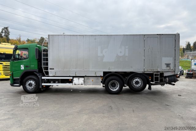 Camion à usage spécial VOLVO FM-440 6x2 Getreidekipper