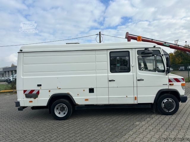 Aukštas mikroautobusas MERCEDES-BENZ Vario 818 / Werkstatt / Kompressor / Doka