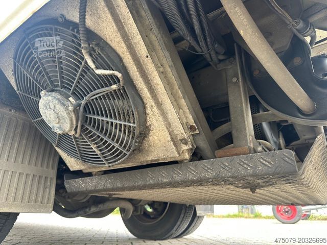 Aukštas mikroautobusas MERCEDES-BENZ Vario 818 / Werkstatt / Kompressor / Doka