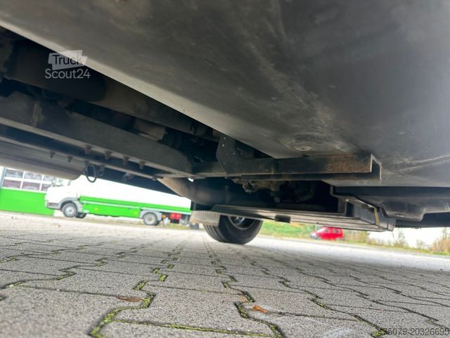 Aukštas mikroautobusas MERCEDES-BENZ Vario 818 / Werkstatt / Kompressor / Doka