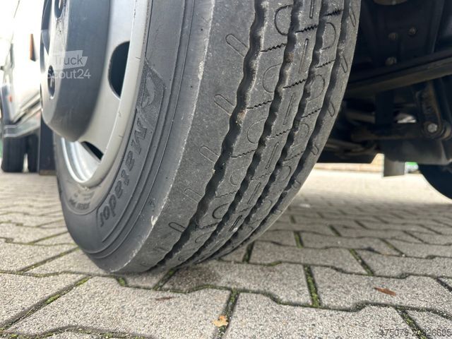 Aukštas mikroautobusas MERCEDES-BENZ Vario 818 / Werkstatt / Kompressor / Doka