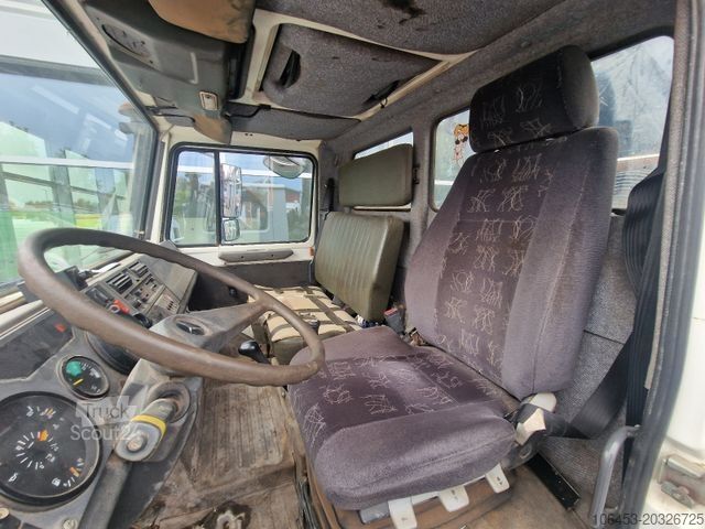 Grúa montada en camión MERCEDES-BENZ Unimog U 2150 Hiab 225 - E 3 Kran 4 x 4 Allrad