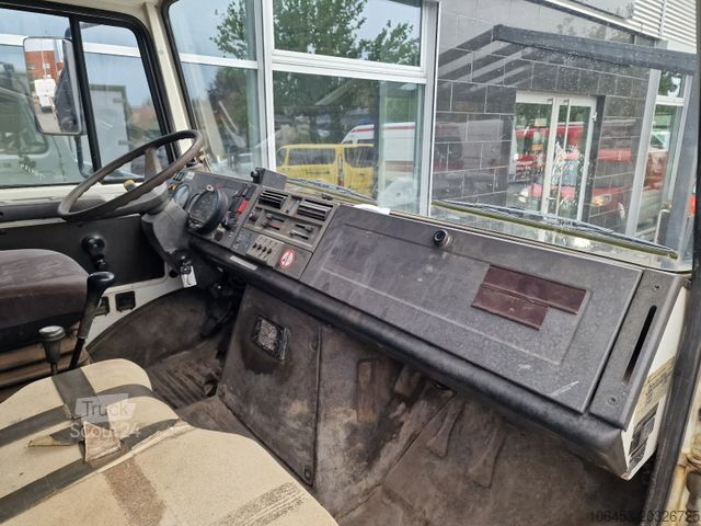 Grúa montada en camión MERCEDES-BENZ Unimog U 2150 Hiab 225 - E 3 Kran 4 x 4 Allrad
