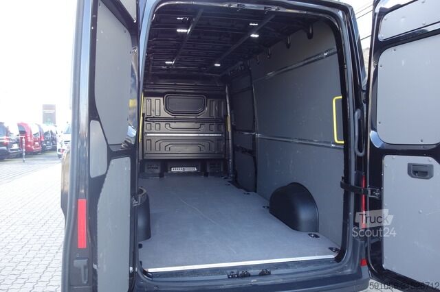 Panelová dodávka Volkswagen Crafter 35 Kasten Maxi AHK/NAVI/KAM/DIGITACHO