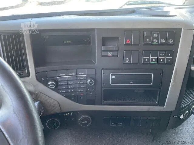 Standard-SZM Volvo FM 370 Slaapcabine,spoiler luchtvering,NL truck...