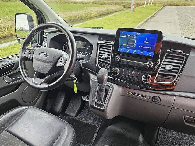Универсал с высокой крышей FORD TRANSIT CUSTOM 2.0 L2H1 Sport Navi