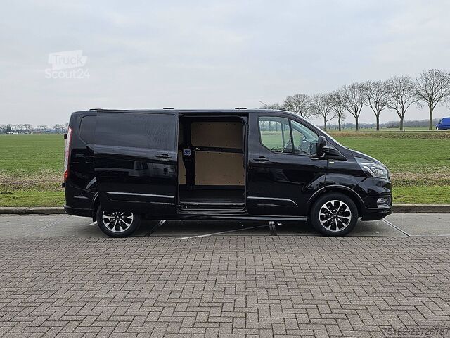 Универсал с высокой крышей FORD TRANSIT CUSTOM 2.0 L2H1 Sport Navi