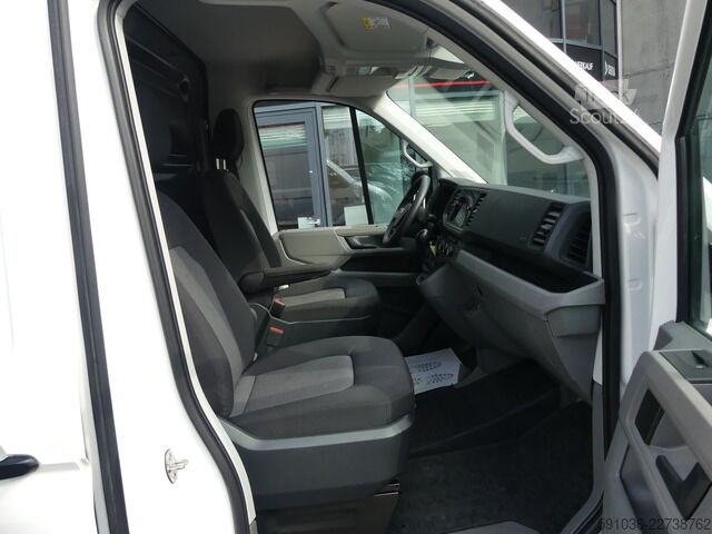 Furgoneta VW Crafter Kasten 35 Mittellang AUT/LED/NAVI/KAM/DAB