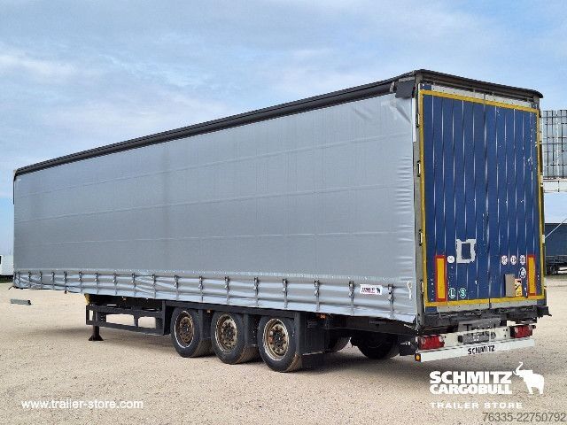 Open oplegger met zeil Schmitz Cargobull Curtainsider Mega