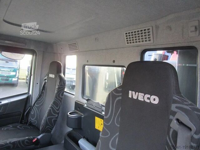 Kranbil Iveco Trakker 410T50-5 10x4 Euro 6 HMF 3220 K6 Kraan