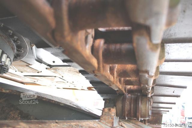 Larvegraver LIEBHERR R924 LC VERSTELLAUSLEGER Nr.: 130