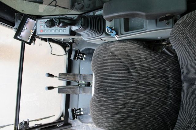 Larvegraver LIEBHERR R924 LC VERSTELLAUSLEGER Nr.: 130