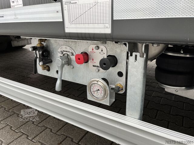 Zemas kravnesības puspiekabe Faymonville MAX Trailer  4-Achs-Tele-Semi-hydr.  RA