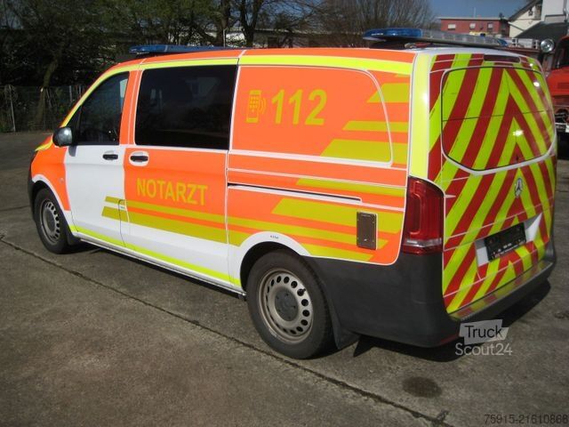 Autospecială de pompieri MERCEDES-BENZ 119 CDI Vito lang 4matic Feuerwehr NEF Notarzt