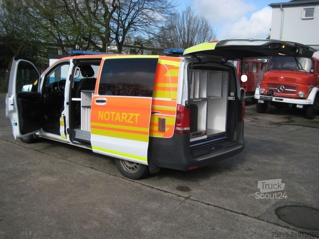 Autospecială de pompieri MERCEDES-BENZ 119 CDI Vito lang 4matic Feuerwehr NEF Notarzt