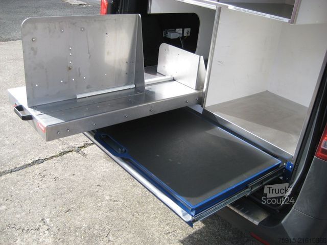 Autospecială de pompieri MERCEDES-BENZ 119 CDI Vito lang 4matic Feuerwehr NEF Notarzt