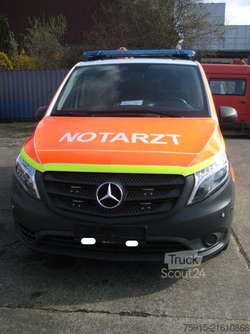 Autospecială de pompieri MERCEDES-BENZ 119 CDI Vito lang 4matic Feuerwehr NEF Notarzt