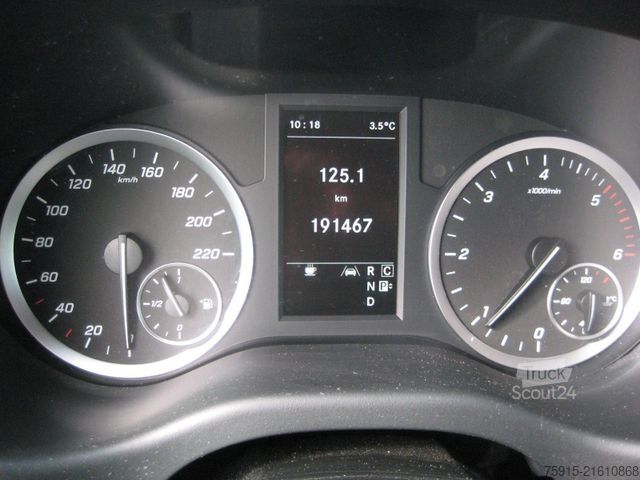 Autospecială de pompieri MERCEDES-BENZ 119 CDI Vito lang 4matic Feuerwehr NEF Notarzt