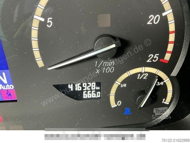 Motor coach MERCEDES-BENZ Tourismo L 17 RHD / 5 Sterne