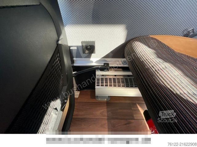 Touringcar MERCEDES-BENZ Tourismo 16 RHD / 516 / R08