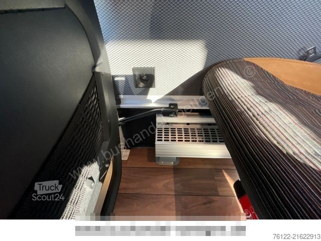 Touringcar MERCEDES-BENZ Tourismo 16 RHD / 516 / R08