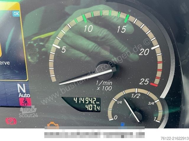 Touringcar MERCEDES-BENZ Tourismo 16 RHD / 516 / R08