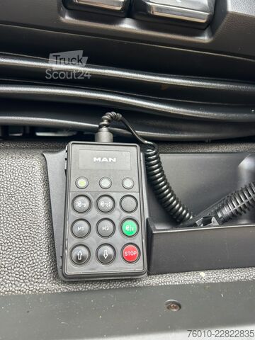 φορτηγό με επίπεδη καρότσα MAN TGS 26.470