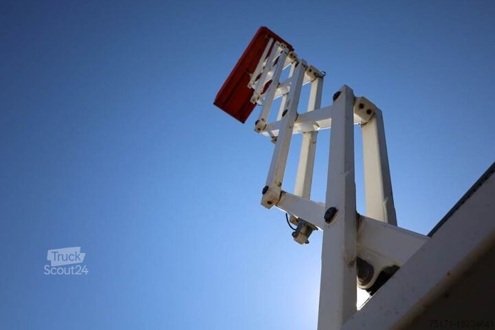 Ножичний підйомник Holland Lift Ecostar HL-9710 Electric, 12m Working Height, 325k