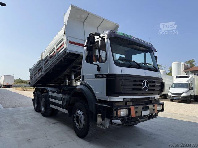 Basculantă Mercedes-Benz SK 2538K 6x4 Kipper 14cbm Manualgetriebe