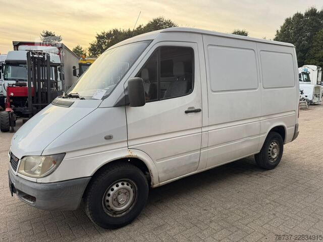Furgão de painéis Mercedes-Benz Sprinter 208 **208CDI-GERMAN ORIGINE**