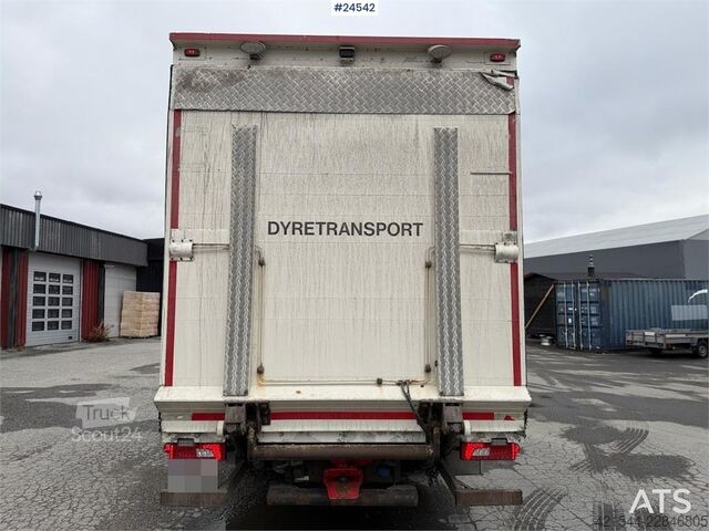 Transporte de gado Scania R580