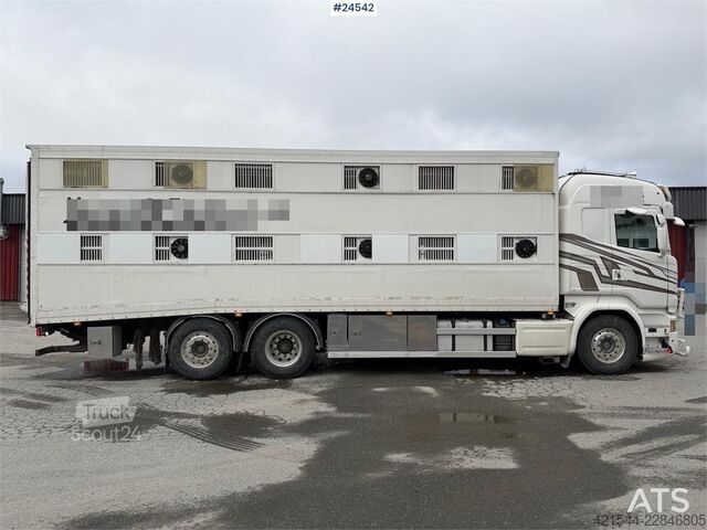 Transporte de gado Scania R580