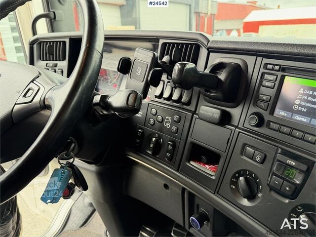 Transporte de gado Scania R580