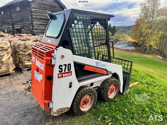 Φορτωτής Bobcat S70 Compact Loader with Sweeper, Bucket and Pallet