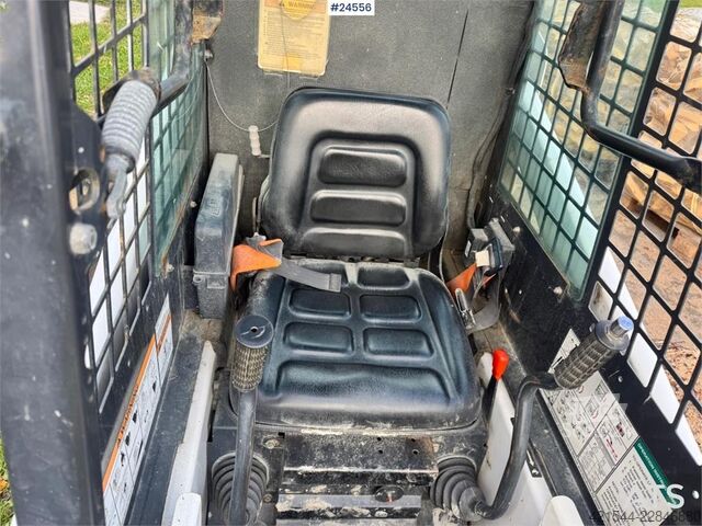 Φορτωτής Bobcat S70 Compact Loader with Sweeper, Bucket and Pallet