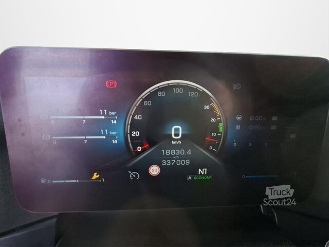 Refrigerated truck Mercedes-Benz ACTROS 5 2530 L 6x2 S/M-FH AUT DynLicht Luft