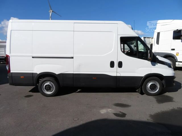 Bestelbus Iveco DAILY 35 S 16