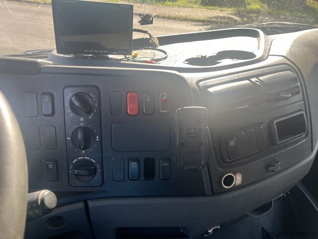 LKW mit Kofferaufbau Mercedes-Benz Atego 1224 L/Klima/LBW/Euro 5/Schalter/