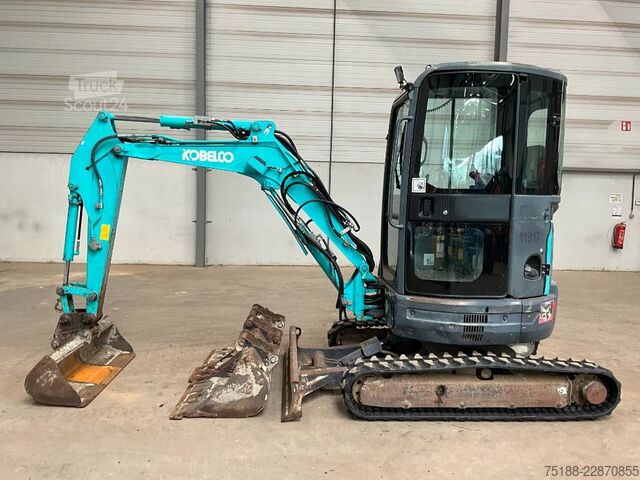 Minikotró Kobelco SK 27 SR-5