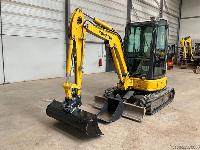 Minikotró Komatsu PC 26 MR-3