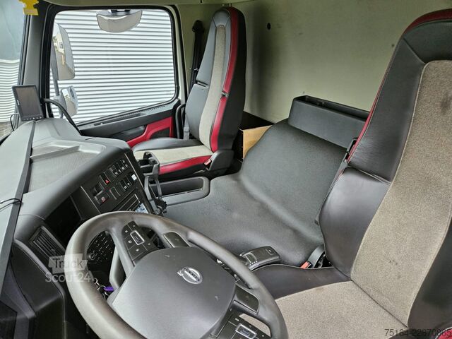 Háromirányú billenő teherautó Volvo FMX 460 8x4 Bordmatik