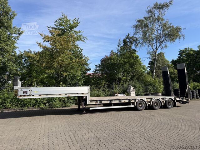 Dieplader oplegger Humbaur HTS30  3 Achs Satteltieflader, wenig benutzt