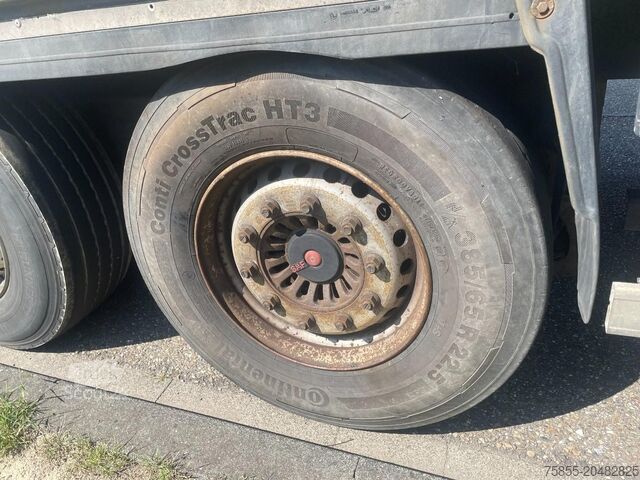 Gesloten bak Krone SD 3-Axle Box / SAF Axles / Discbrakes