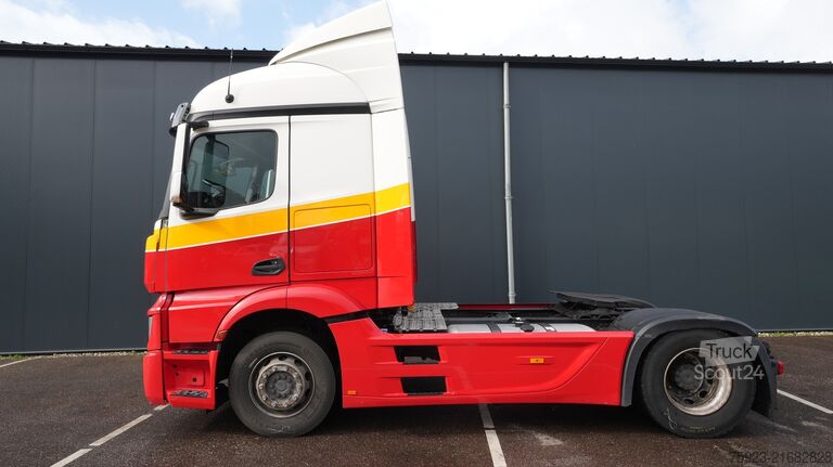 Standaard-SZM Mercedes-Benz Actros 1942 tractor unit