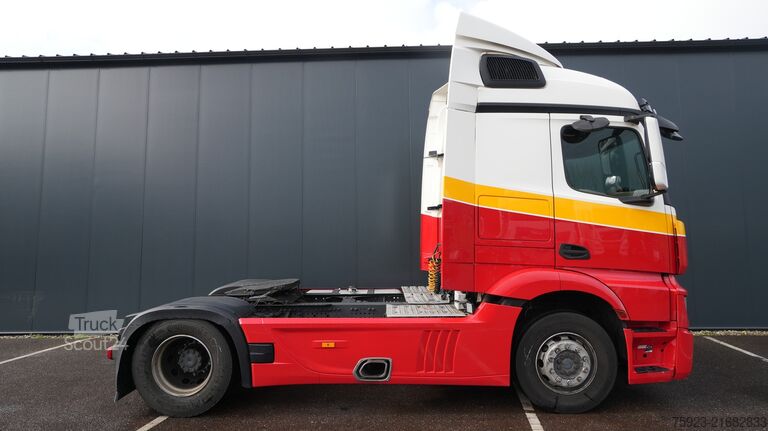 Standaard-SZM Mercedes-Benz Actros 1942 tractor unit