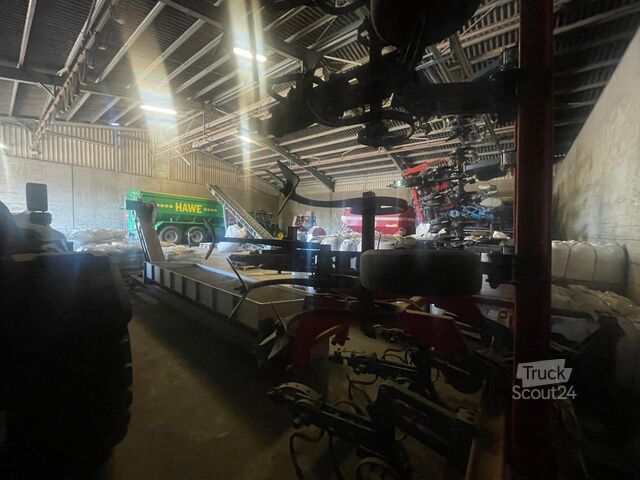 Azada agrícola Hatzenbichler Frontanbauhackmaschine 8/75