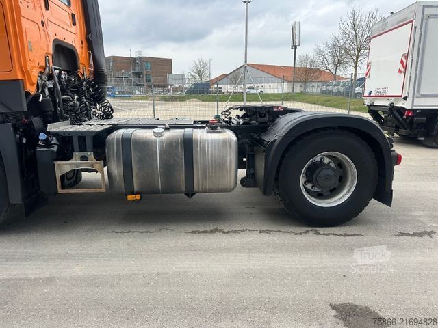 Standard SZM MERCEDES-BENZ 1848 LS HAD 4x4 Arocs Hinterachsschaden