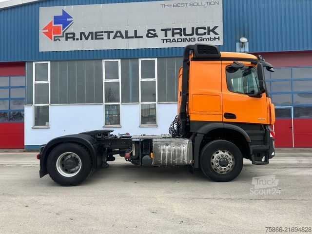 Standard SZM MERCEDES-BENZ 1848 LS HAD 4x4 Arocs Hinterachsschaden