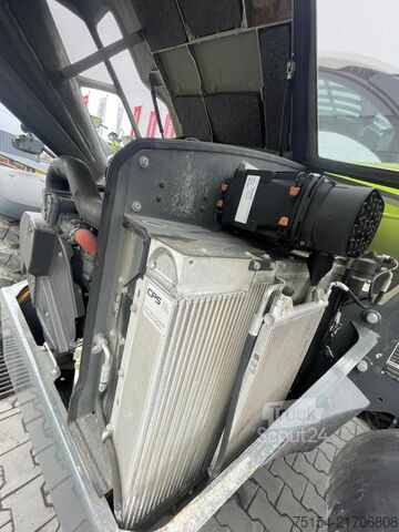 Teleskopski nakladalnik CLAAS Scorpion 756 Varipower