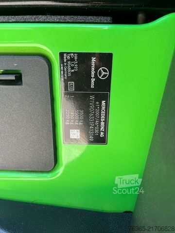 Skåpbil MERCEDES-BENZ Sprinter 317 LANG 9G-TRONIC TOTWINKEL 360°KAMERA